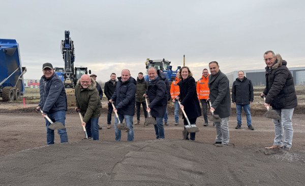 V.l.n.r Frank G&auml;b, Markus Szafranski, Stefan Reck, Gerd Klasen, Sandra Ballmann, Jens Firmenich, Maximilian Mumm